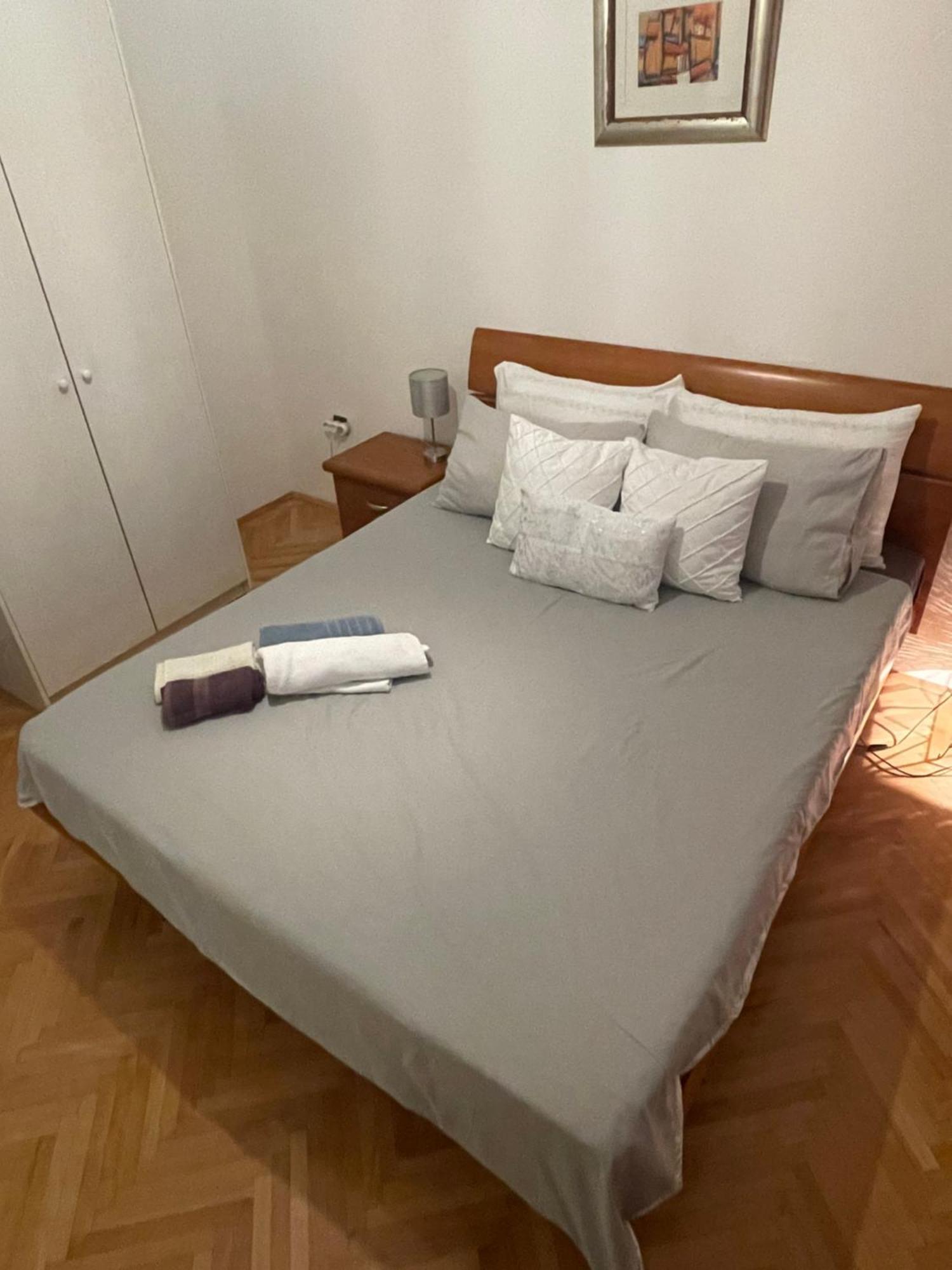 Appartement Apartman Robert à Zadar Extérieur photo
