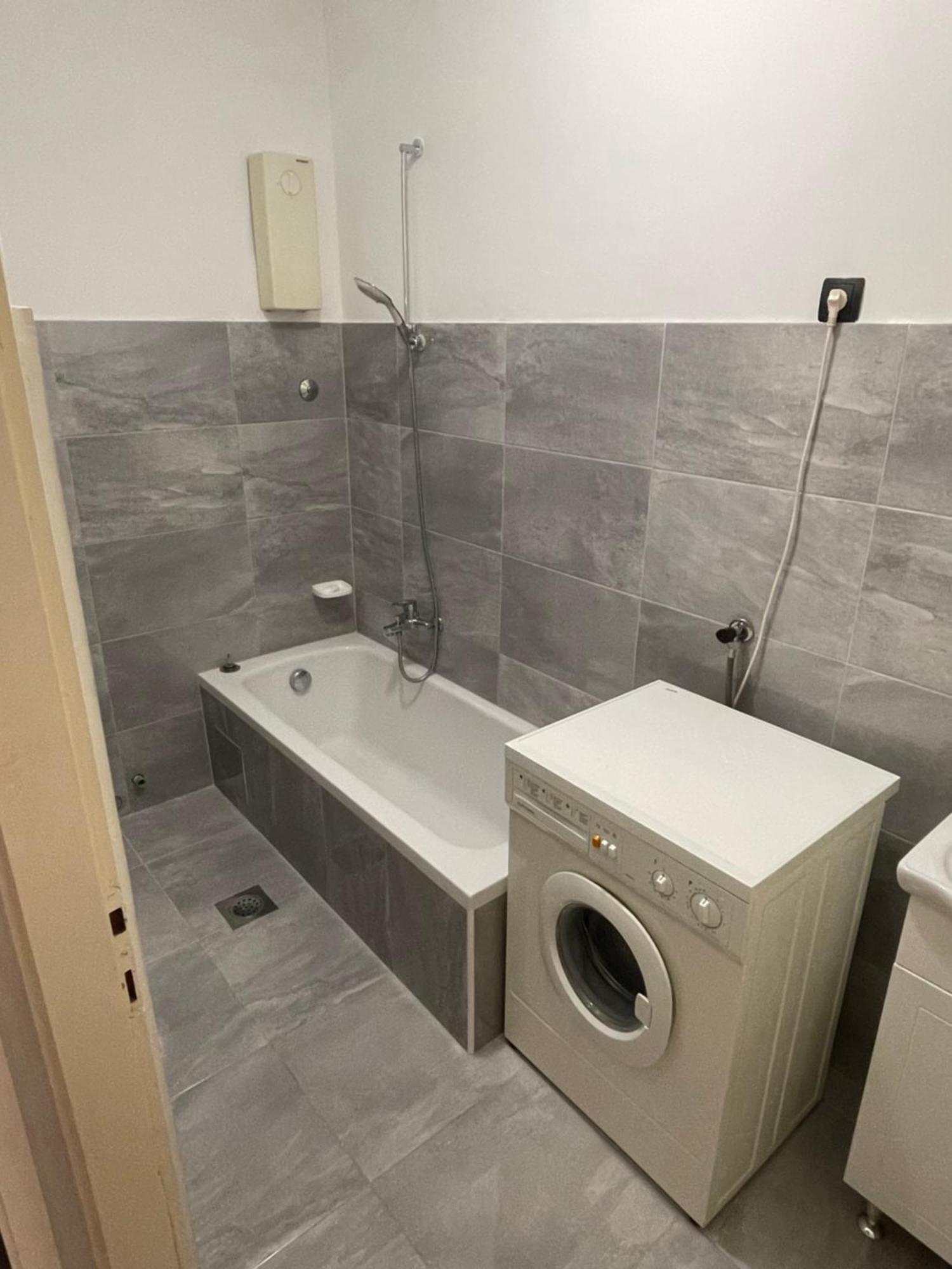 Appartement Apartman Robert à Zadar Extérieur photo